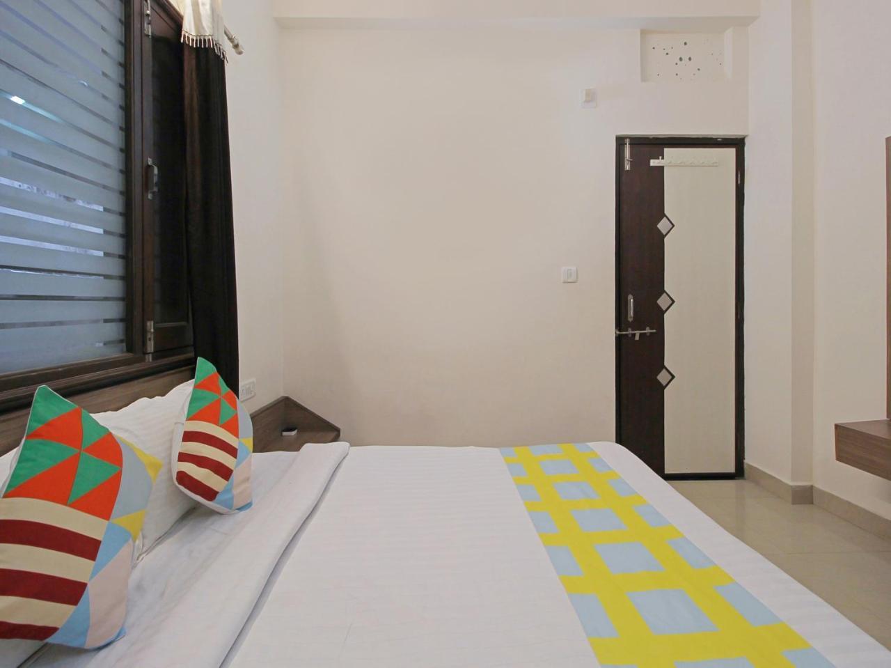 Elegant 1Br Stay In Mount Abu Central Екстериор снимка