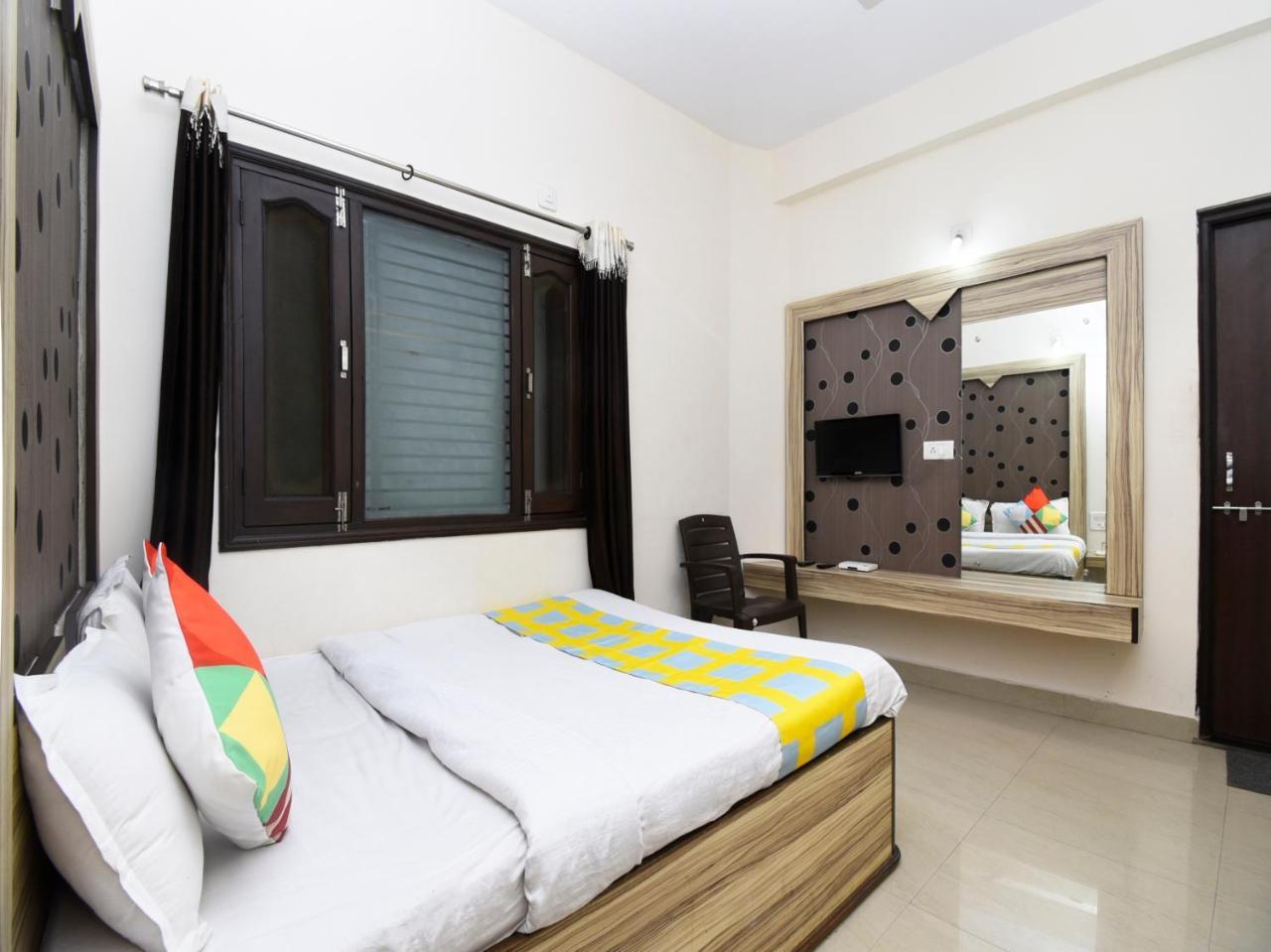 Elegant 1Br Stay In Mount Abu Central Екстериор снимка